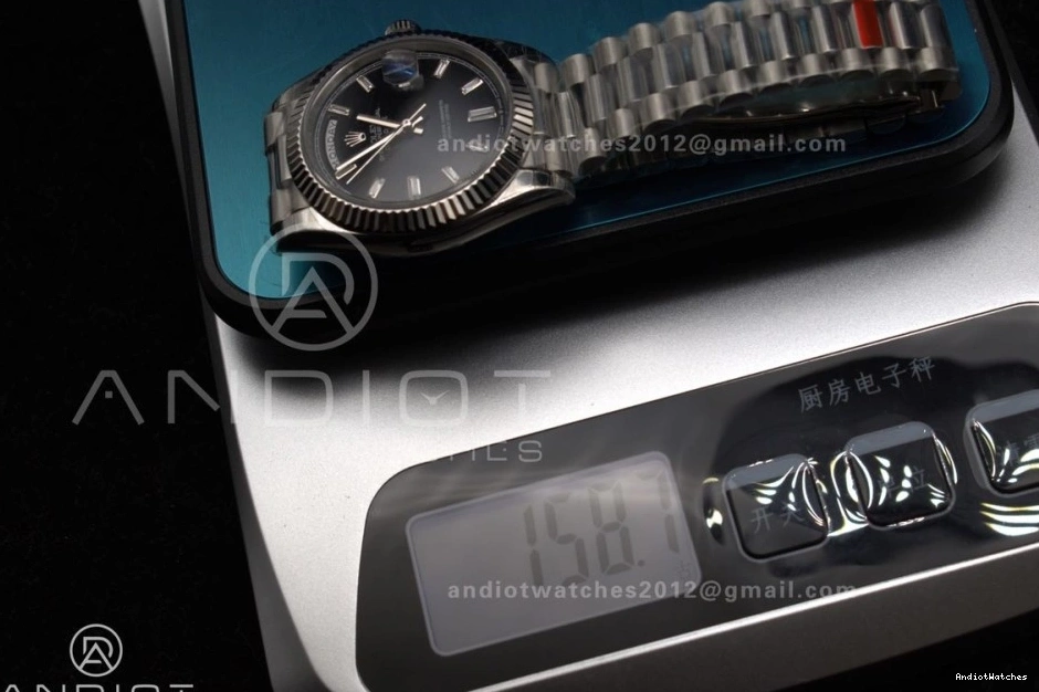 A Weight Crystal Black Dial 40 GSF on Bracelet SS Gain DayDate 718 President Bright 1002